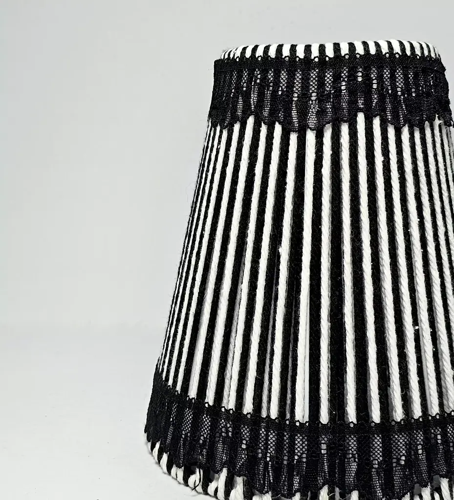 Sophisticated Noir Lamp - US Autovolt