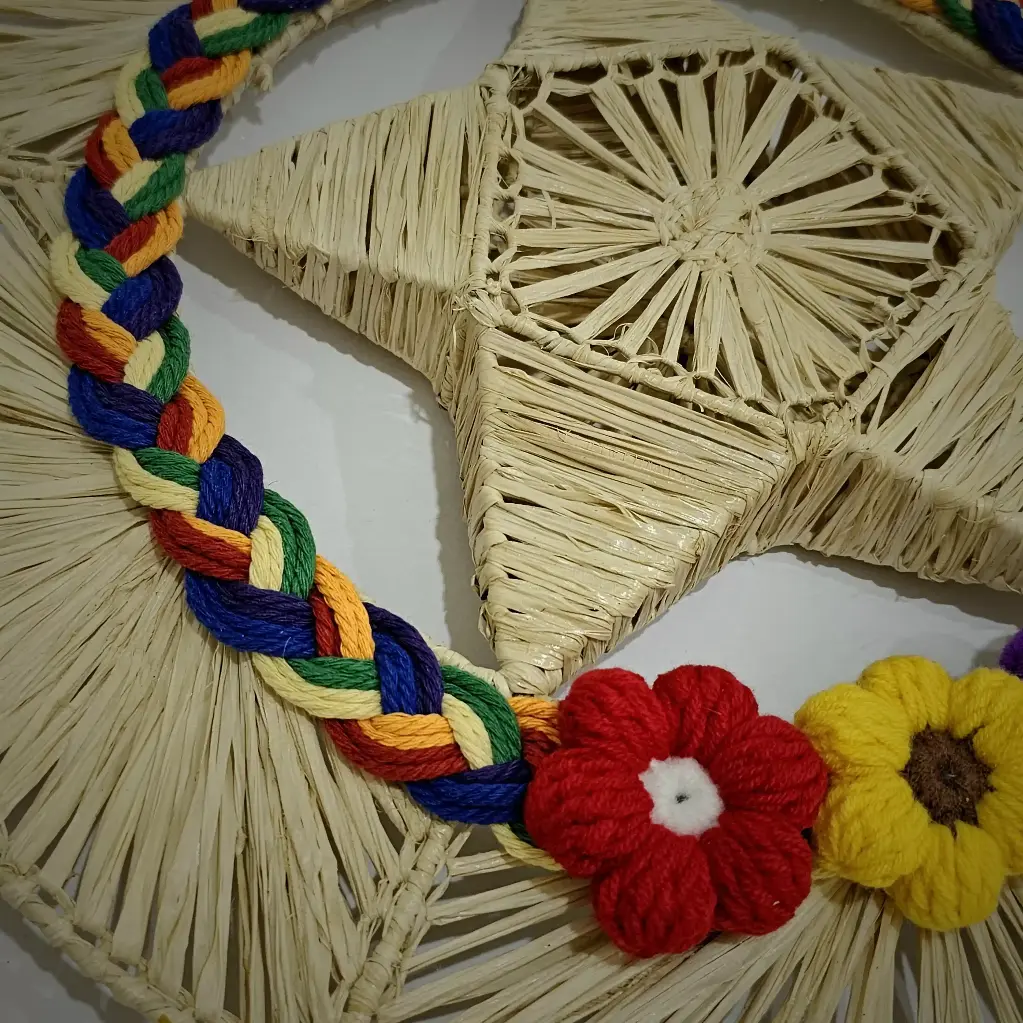 Handcrafted Large 15.5" Raffia Star Wreath